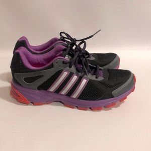Women  Adidas Sz 8.5